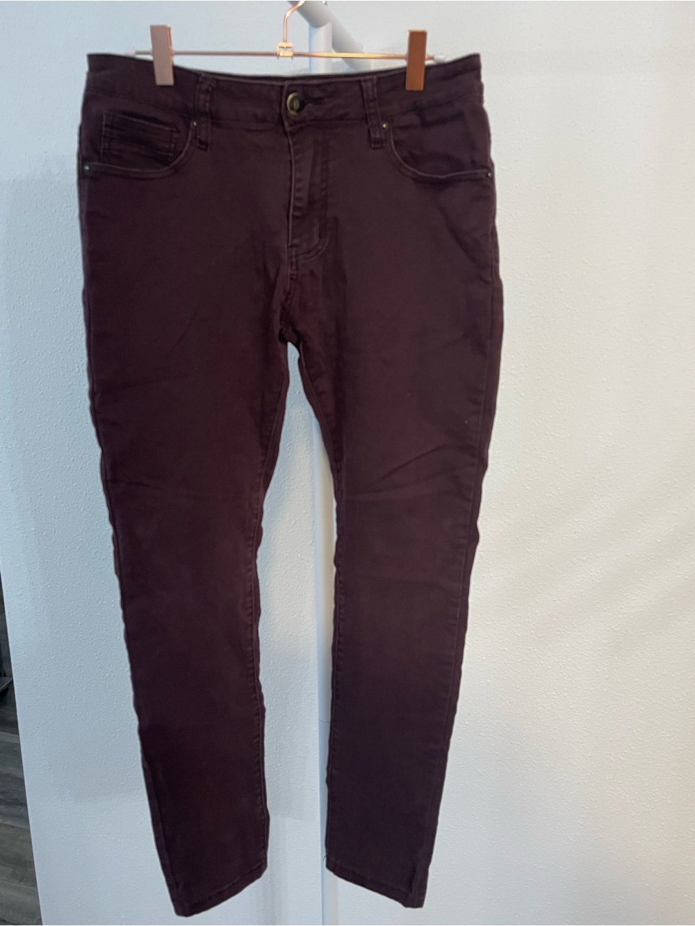 Scott James Slim Fit women’s  Jeans in Deep Plum